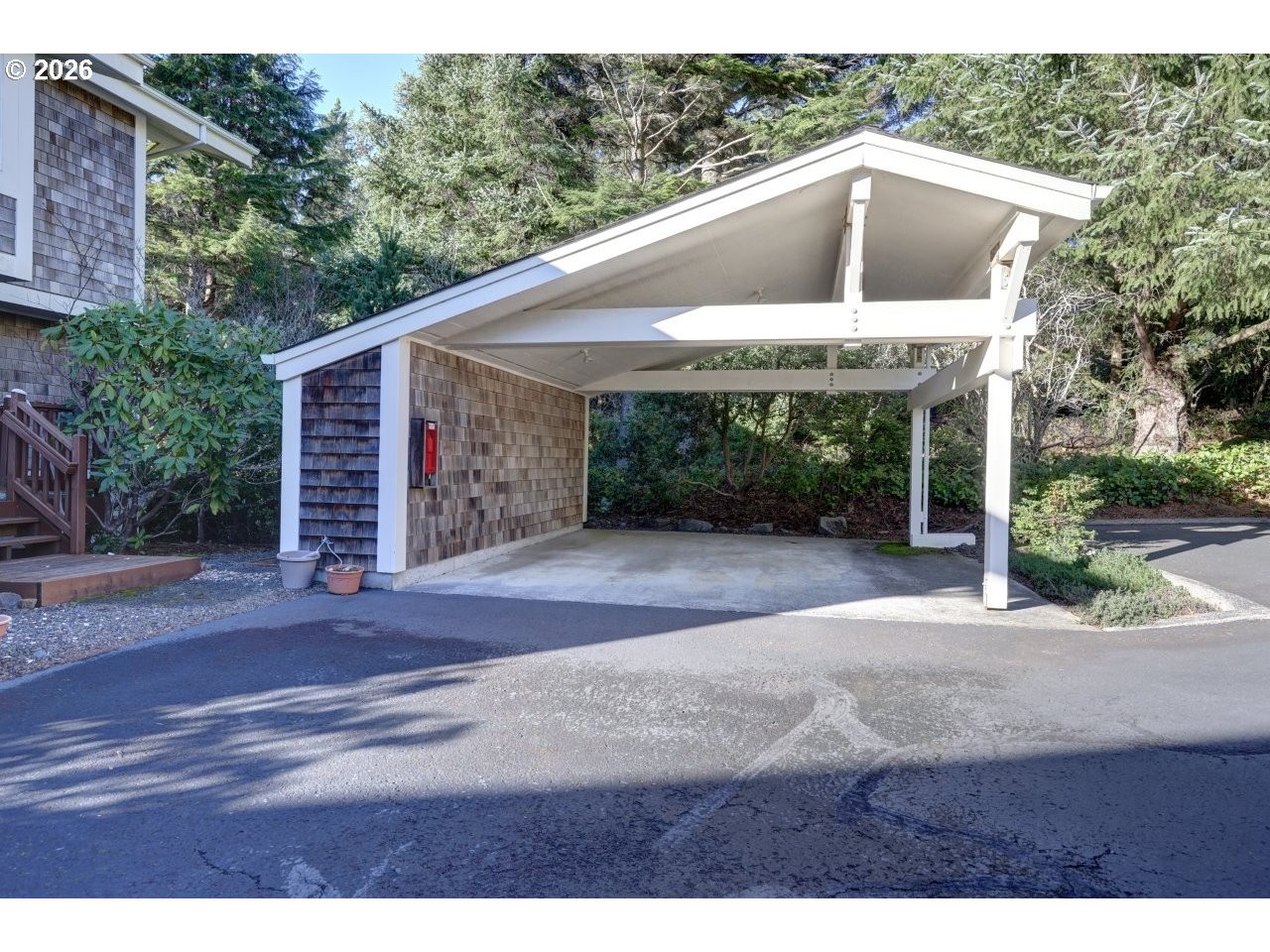505 Capes Dr 2 Property Photo 4