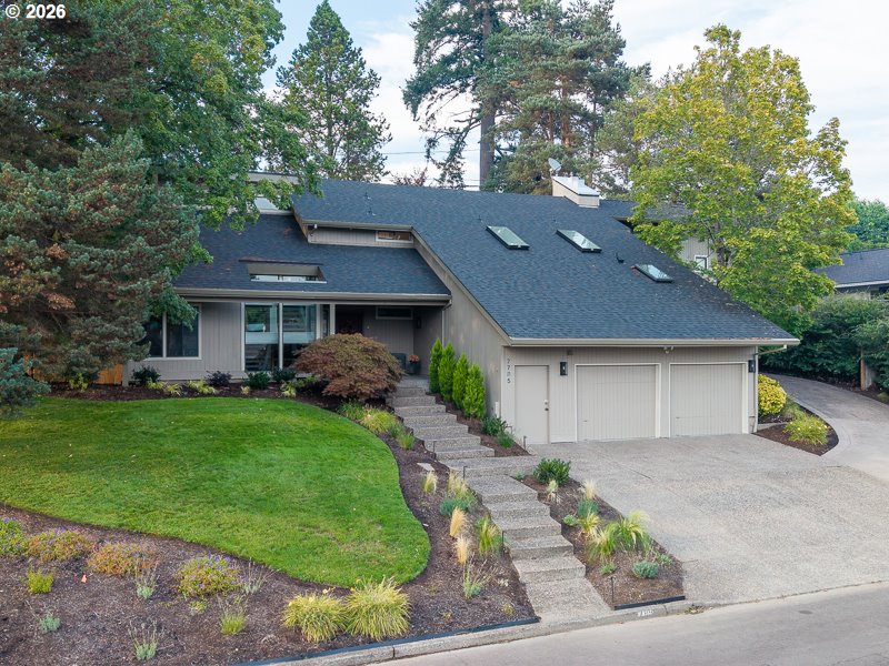 7785 Sw Westgate Way Property Photo 1