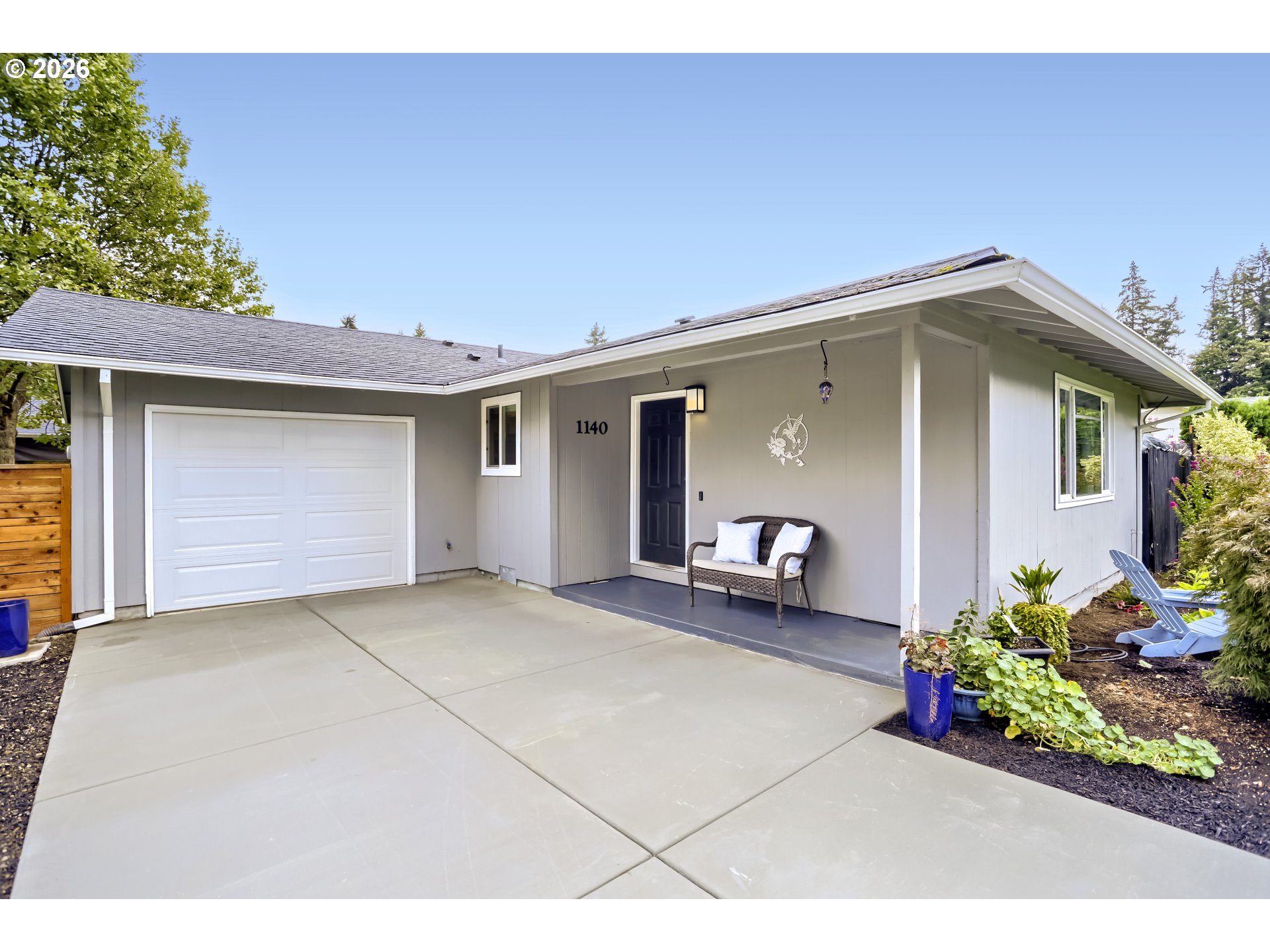 1140 NE 9TH PL
