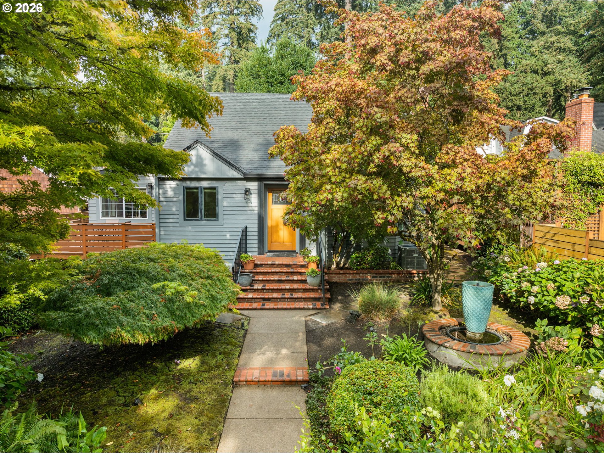 430 9th St Property Photo 1