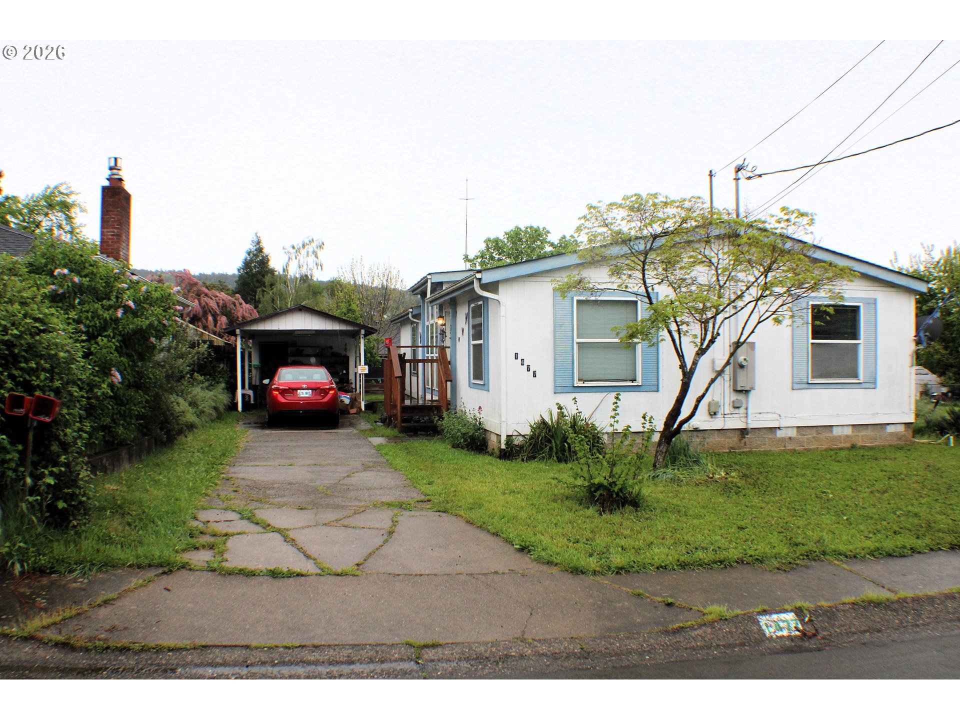1477 Nw Eden St Property Photo 1