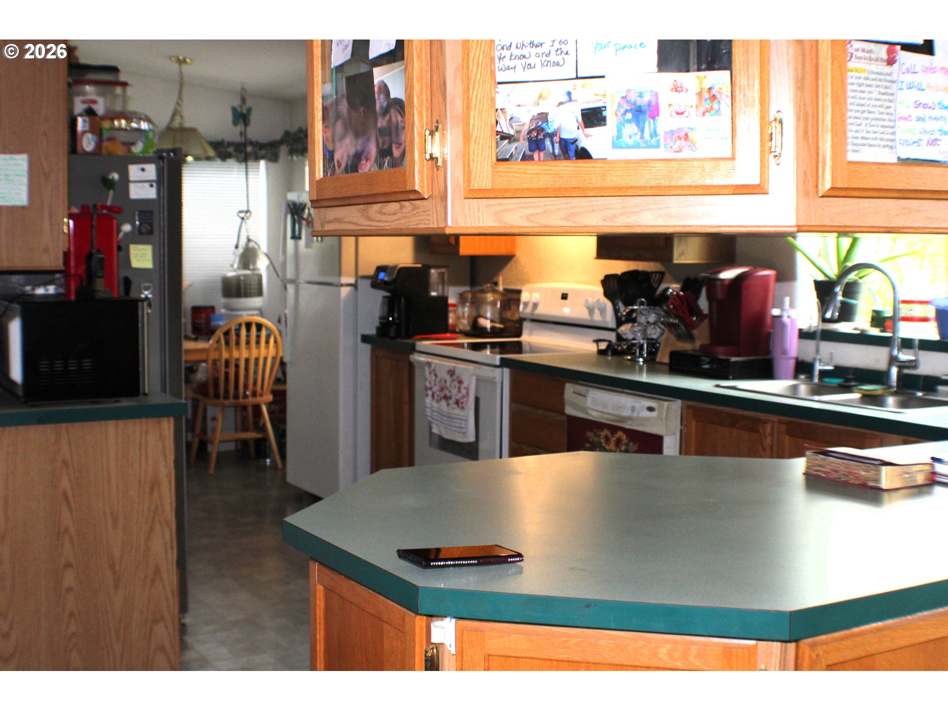 1477 Nw Eden St Property Photo 6