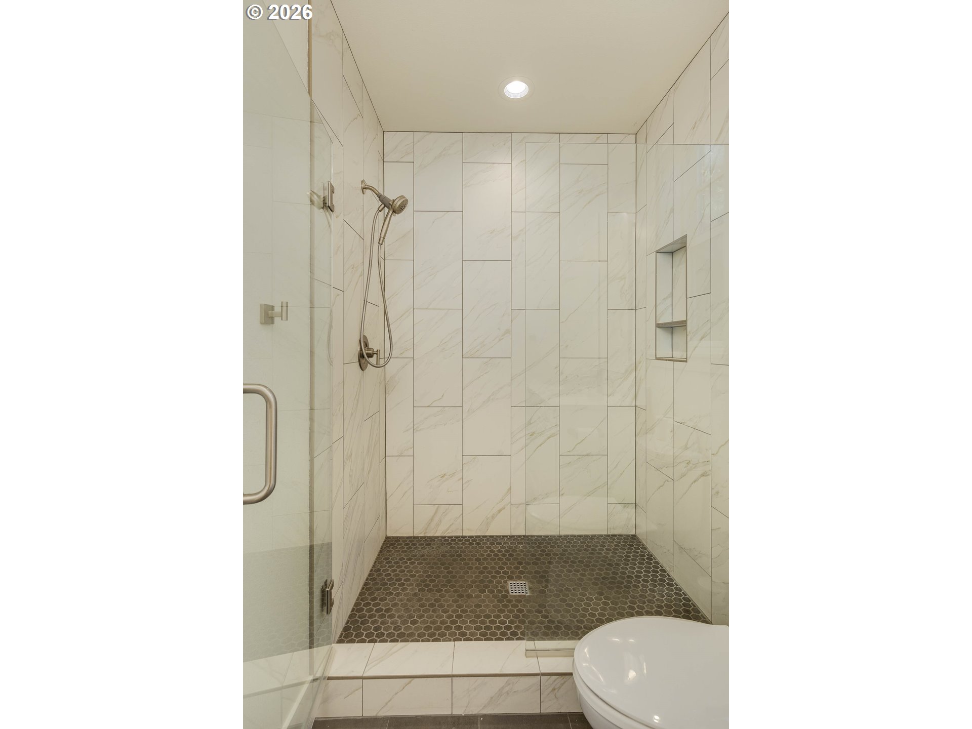 650 Ne Lillian Ln Property Photo 18