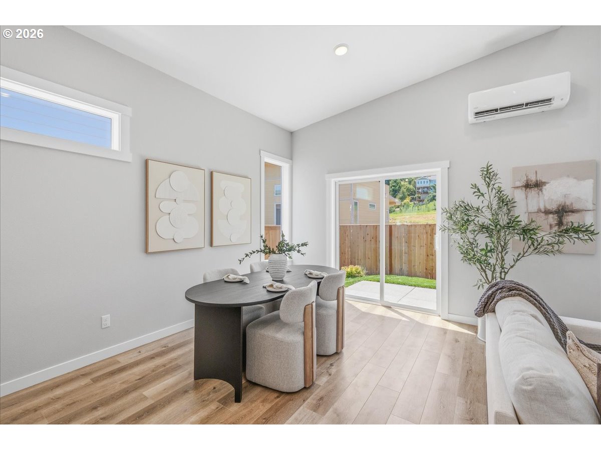 1405 2nd St Property Photo 6