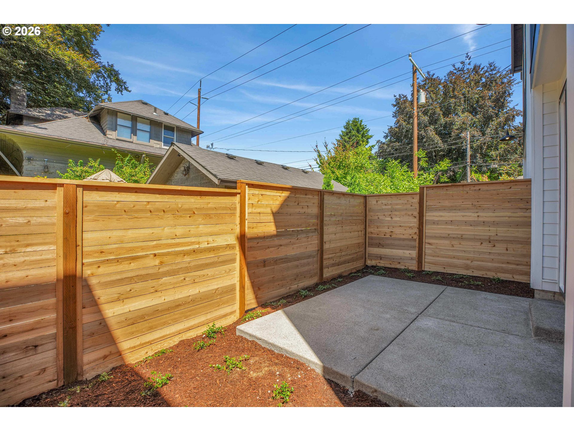 8426 E Burnside St Property Photo 20