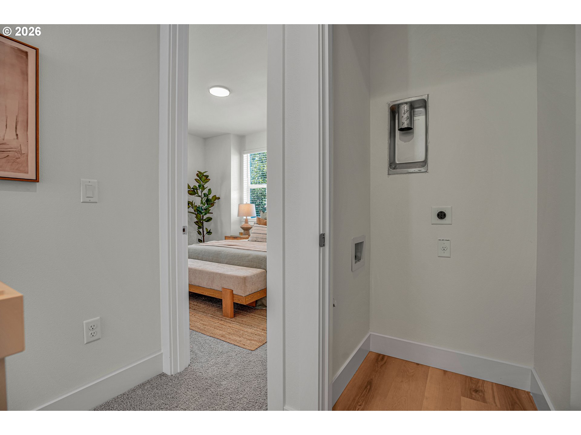 8426 E Burnside St Property Photo 23