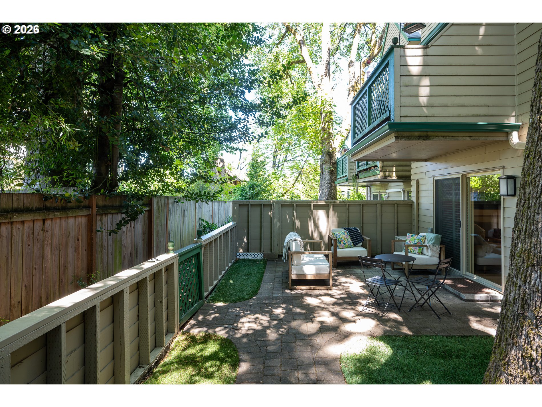 2825 Nw Upshur St D Property Photo 32