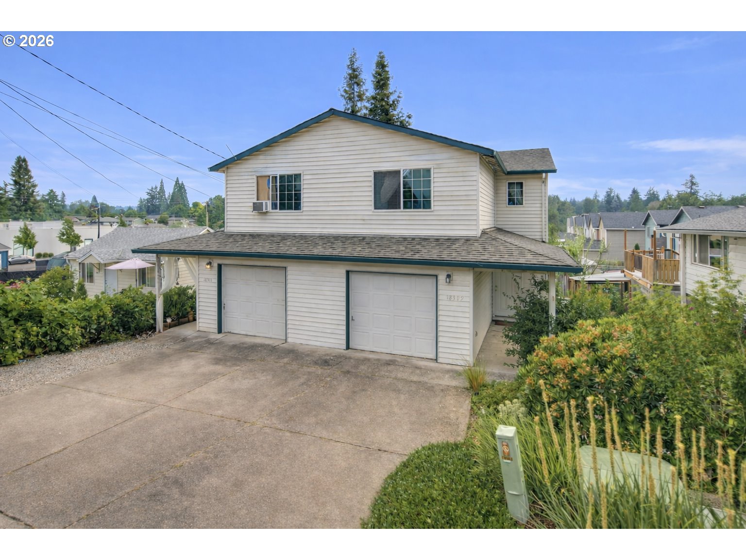 18309 Portland Ave Property Photo 1
