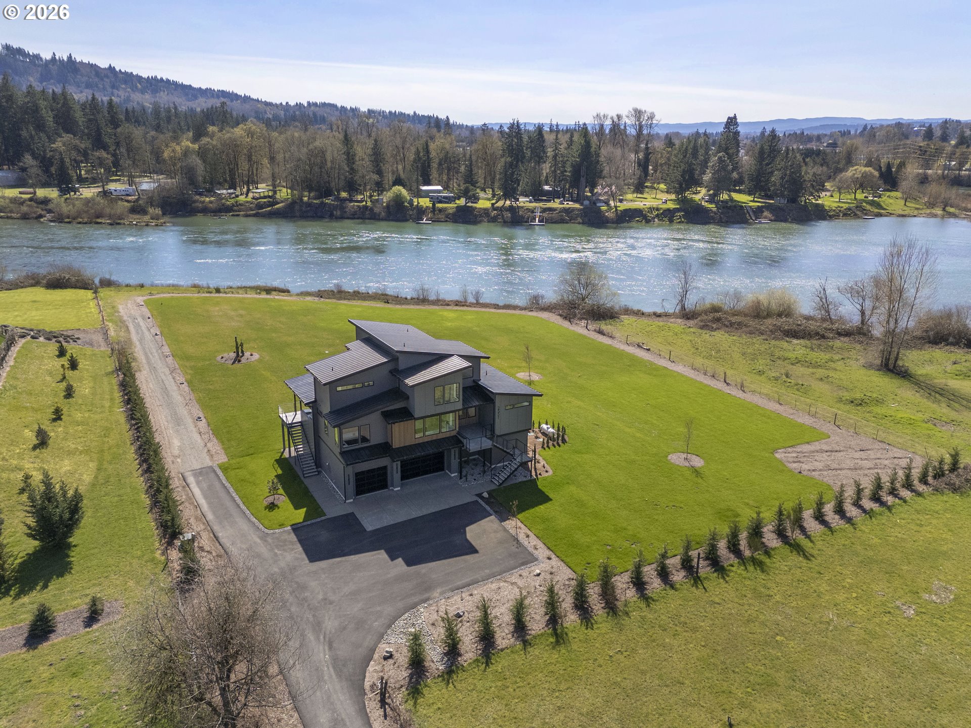 2551 Lewis River Rd Property Photo 2