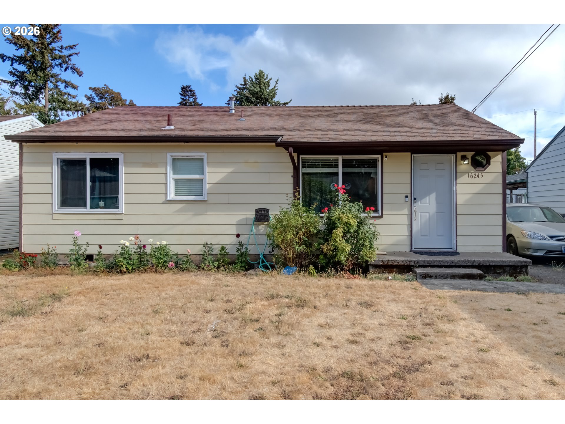 16245 Se Market St Property Photo 1