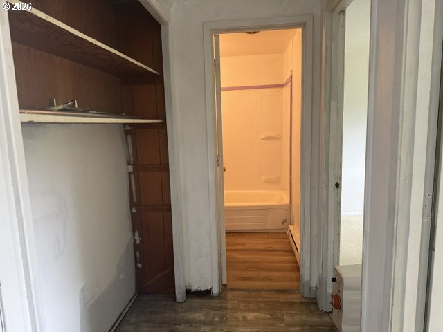11766 Walnut Ave Property Photo 8