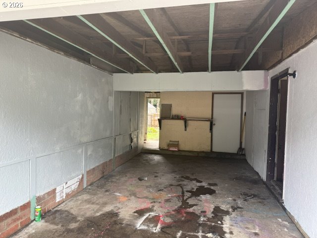 11766 Walnut Ave Property Photo 11
