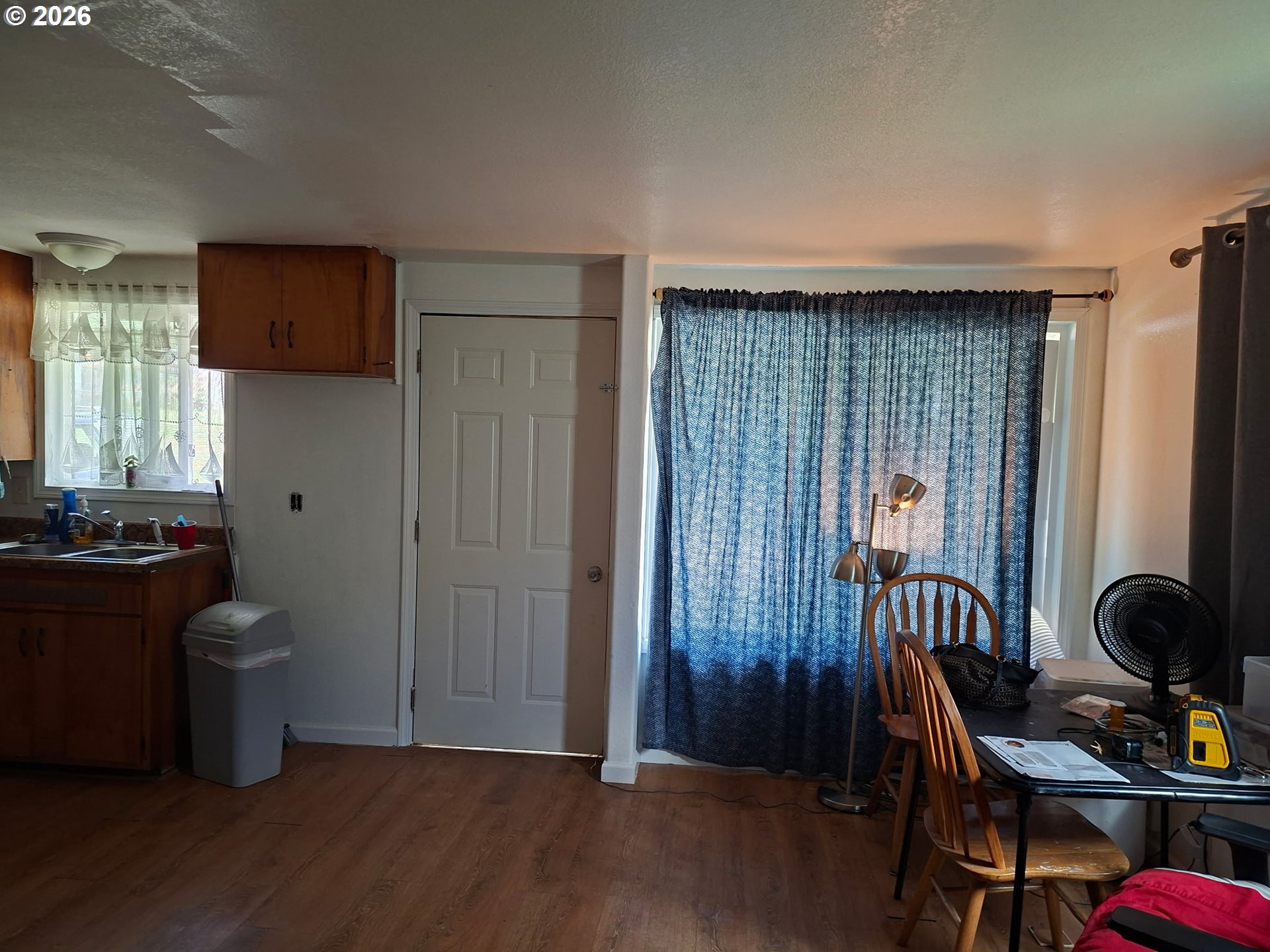 11766 Walnut Ave Property Photo 26