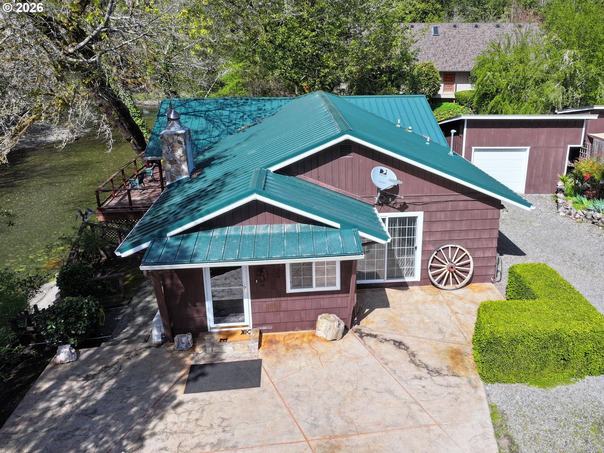 1008 Winchuck River Rd Property Photo 5
