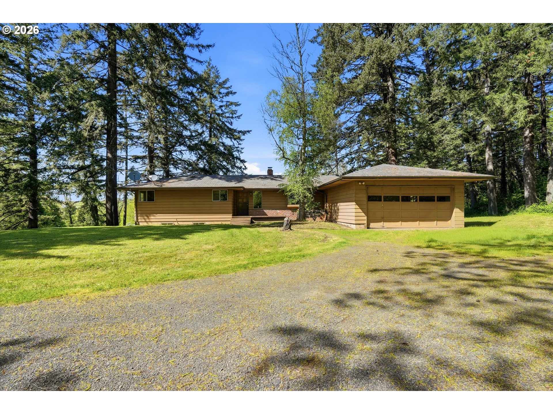 19373 Ne Calkins Ln Property Photo 1