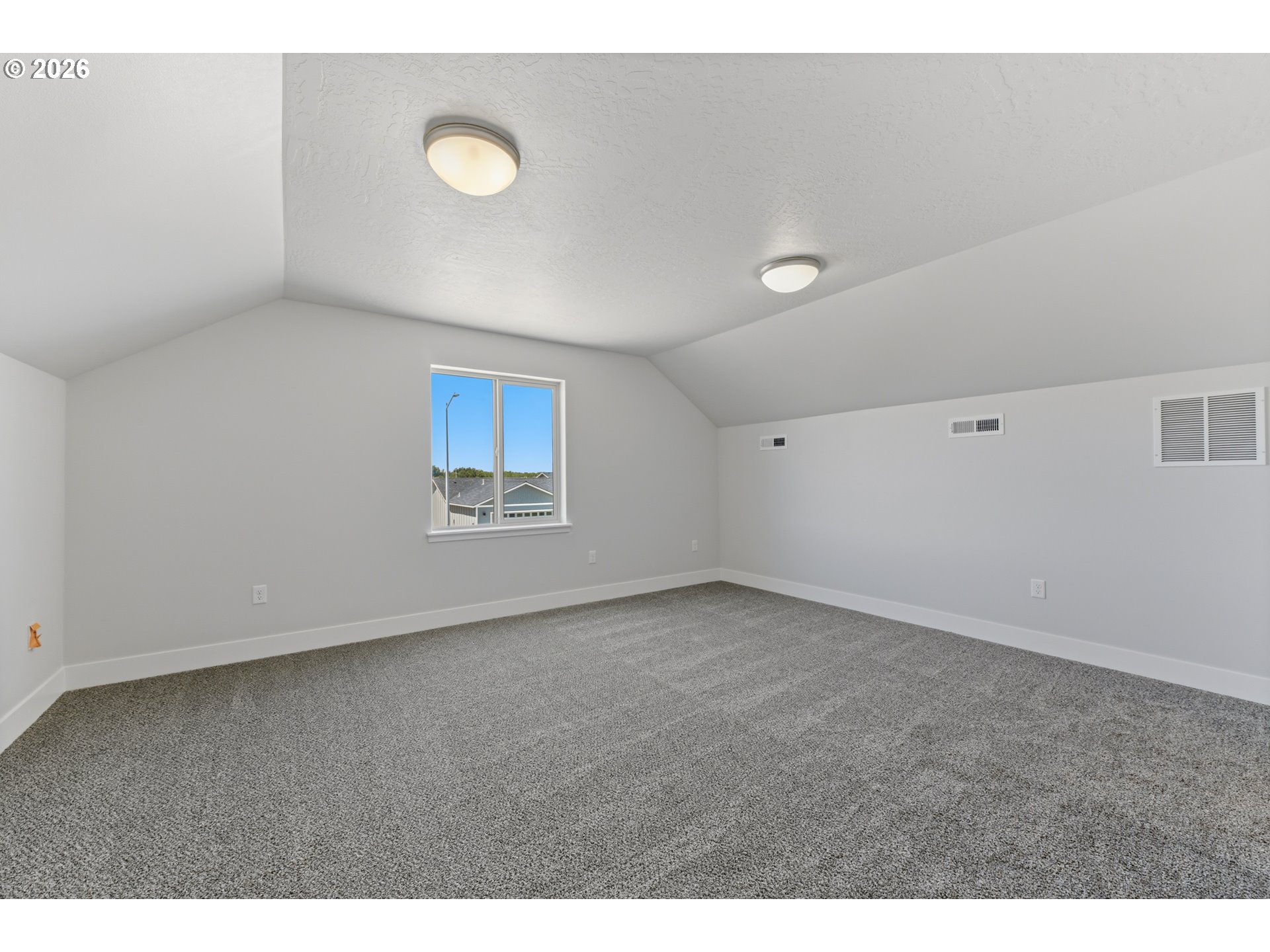 215 Sw Sparrow St. Property Photo 27