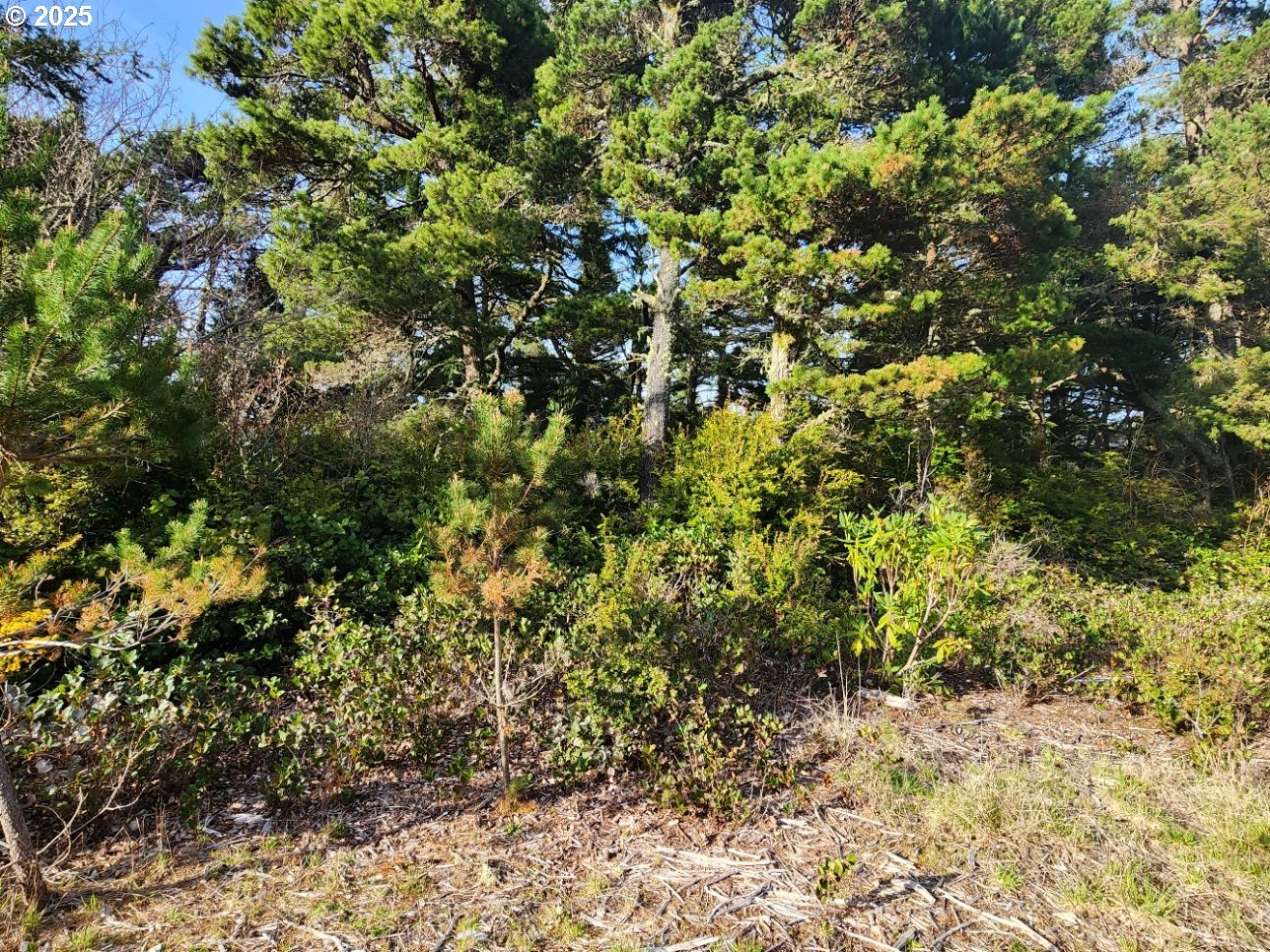 Airport Rd 800/900 Property Photo 6