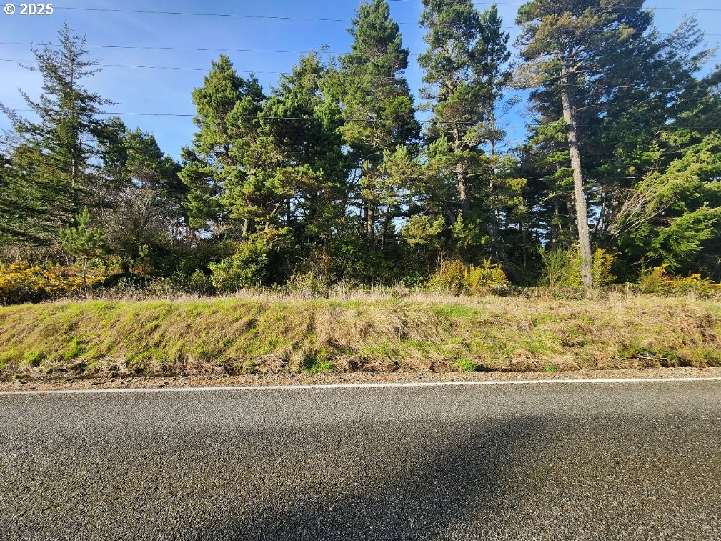 Airport Rd 800/900 Property Photo 7
