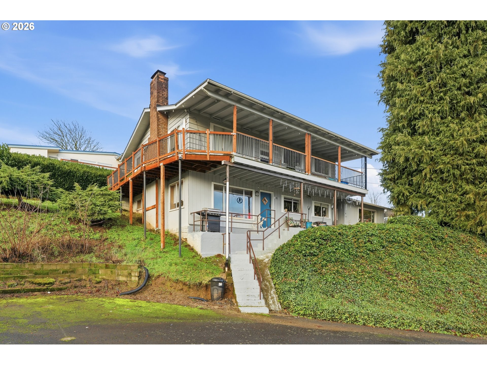 1855 5th St Property Photo 1