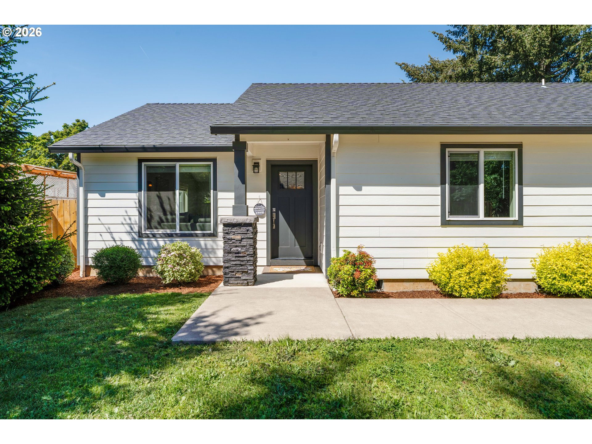 1087 Baxter Rd Se Property Photo 1