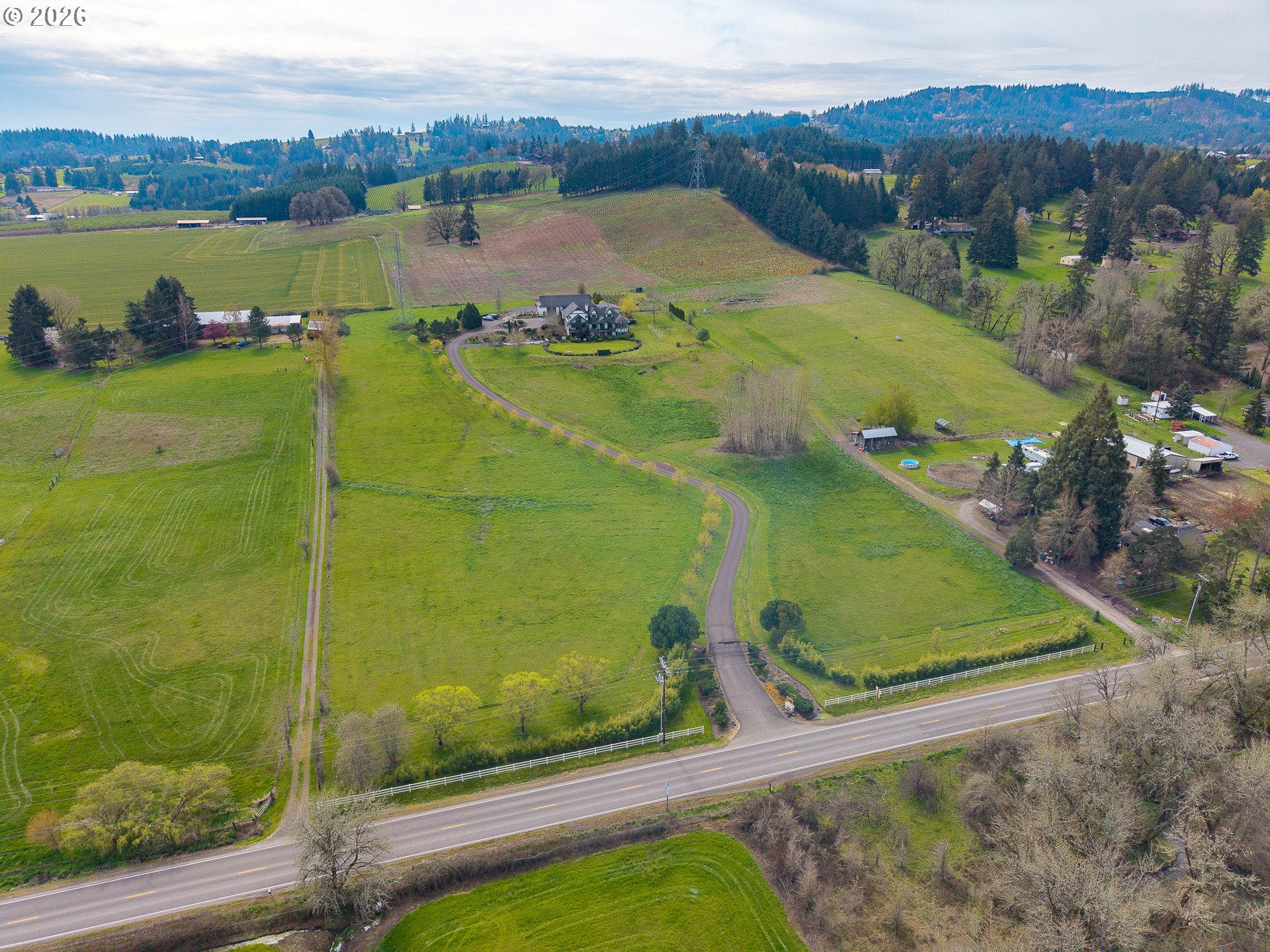 20300 Ne Highway 240 Property Photo 2