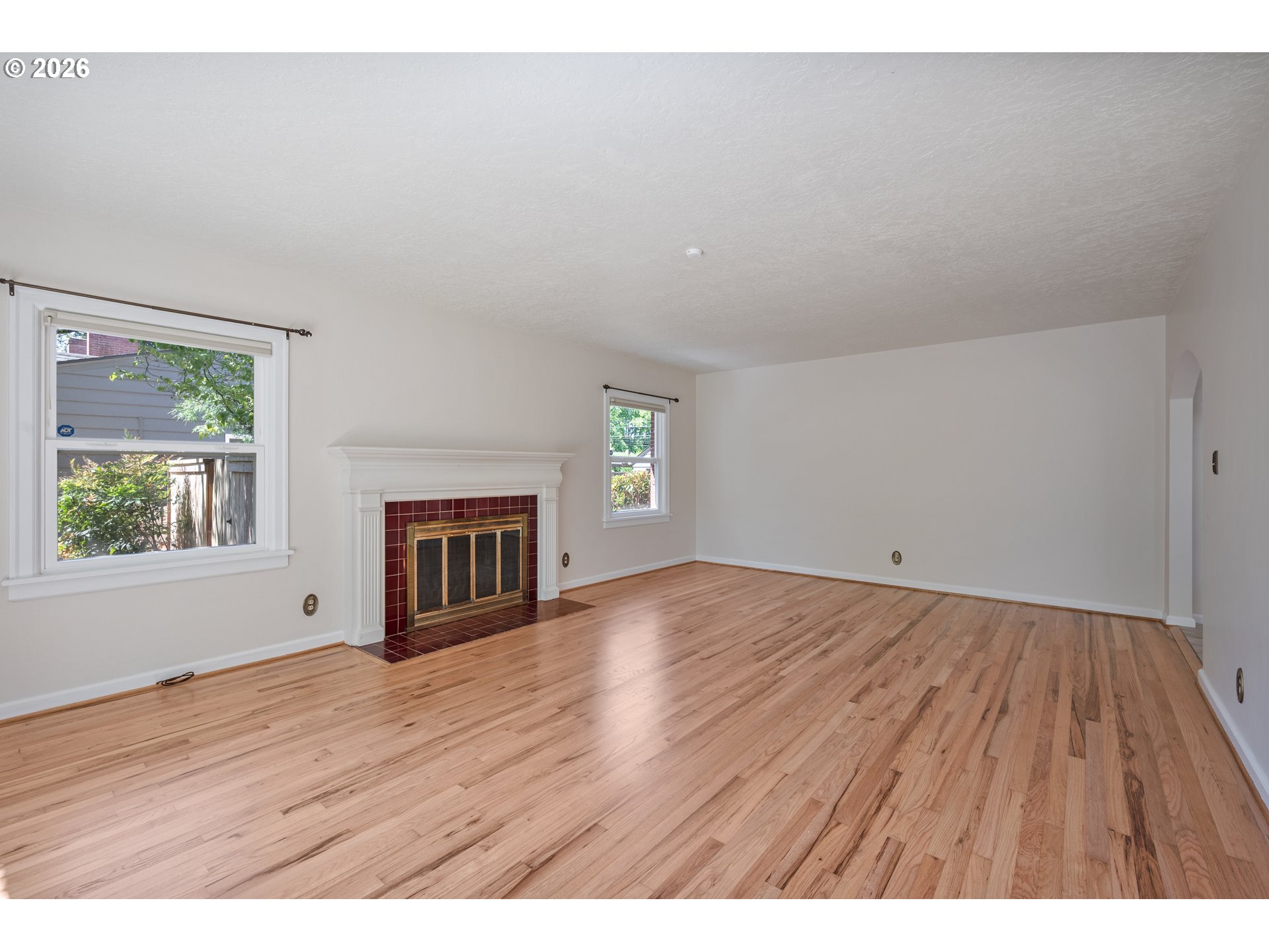 1327 18th Ave Property Photo 5
