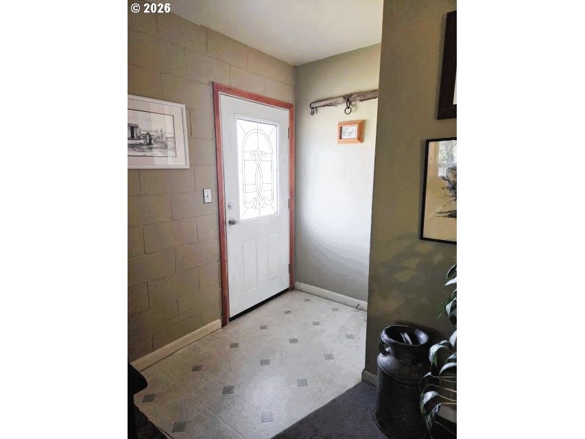 1070 Main St Property Photo 3
