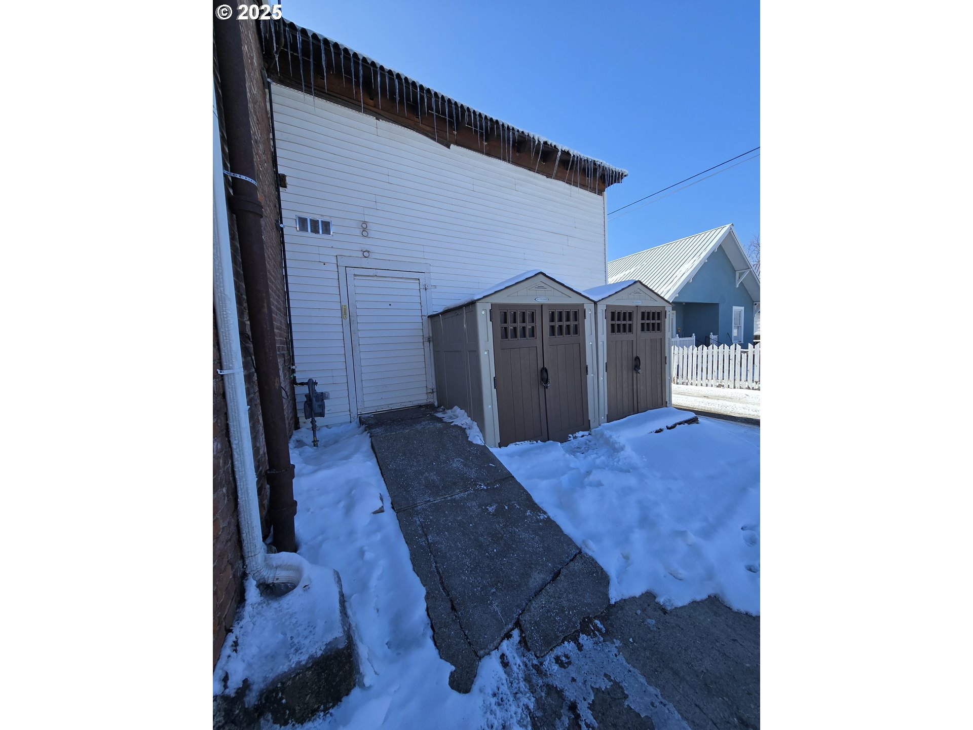206 S Main St Property Photo 11