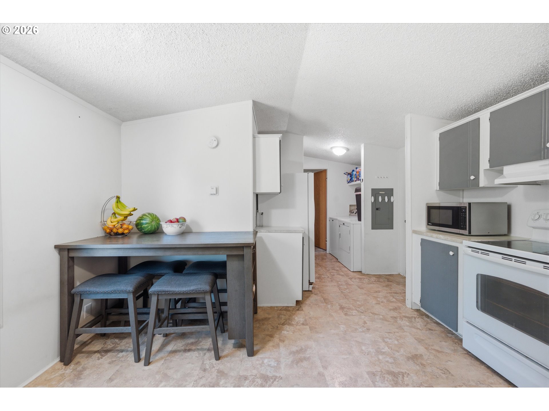 301 E Columbia Dr 68 Property Photo 11