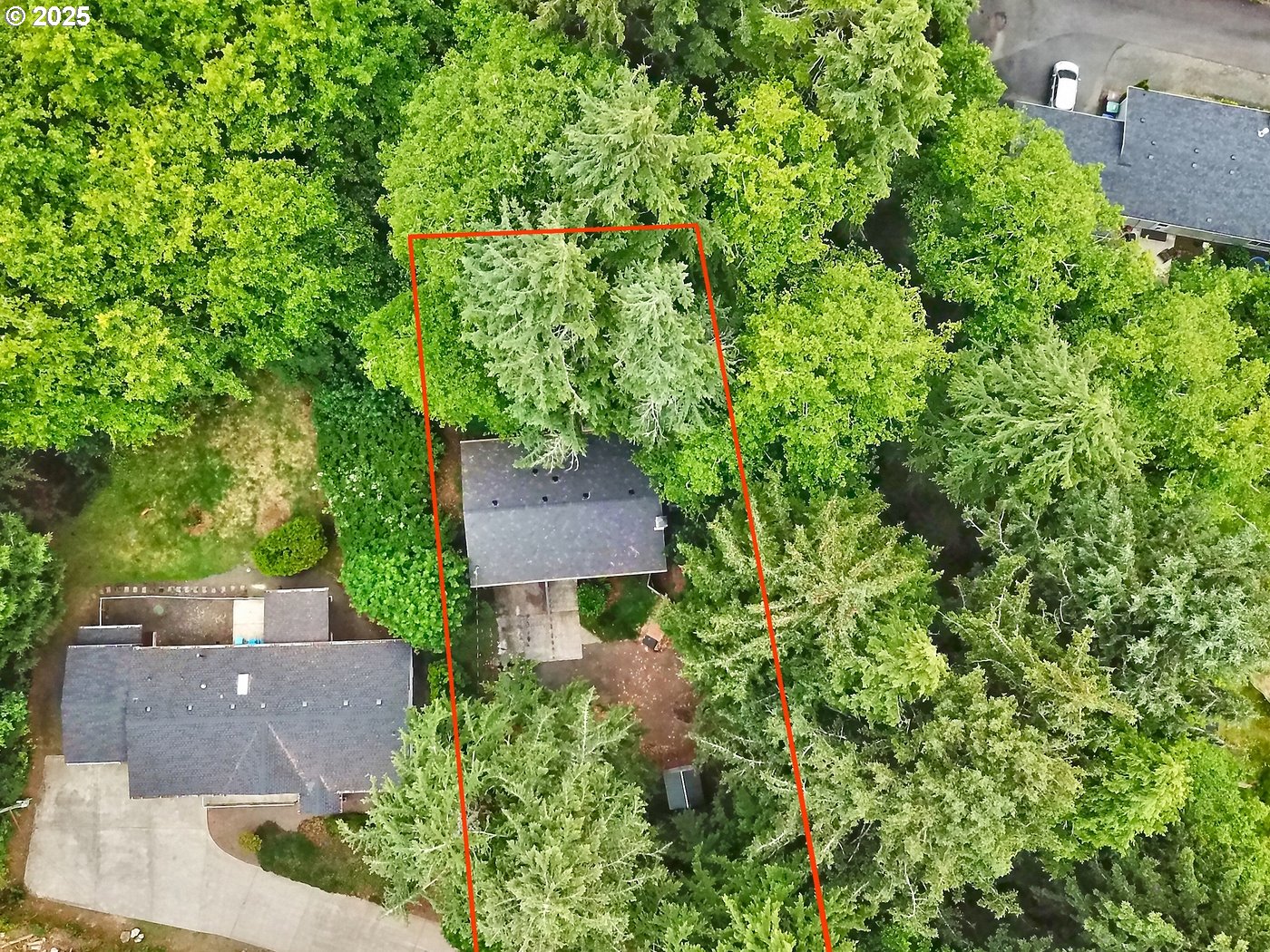 1745 Ne West Devils Lake Rd Property Photo 2