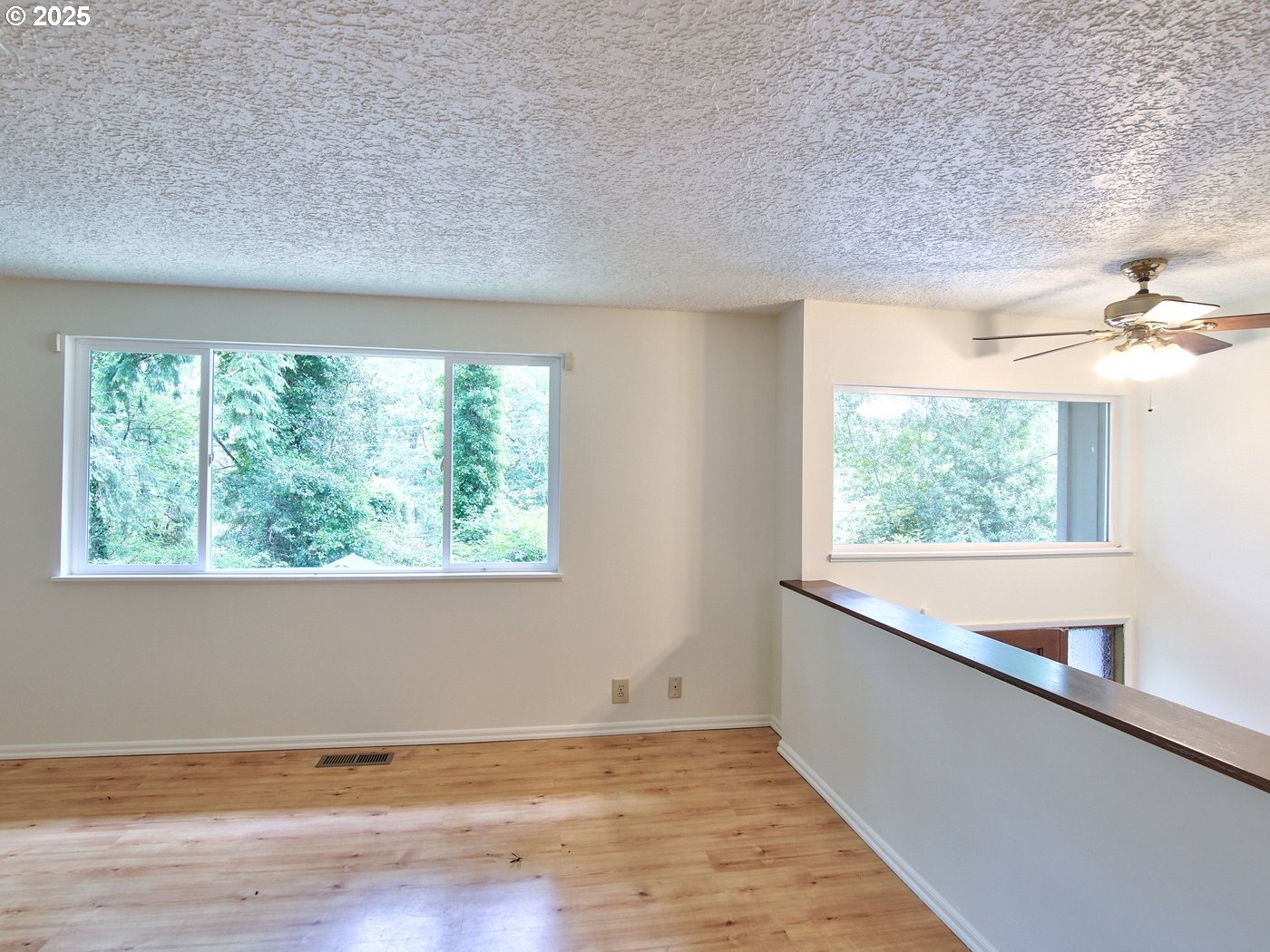1745 Ne West Devils Lake Rd Property Photo 4