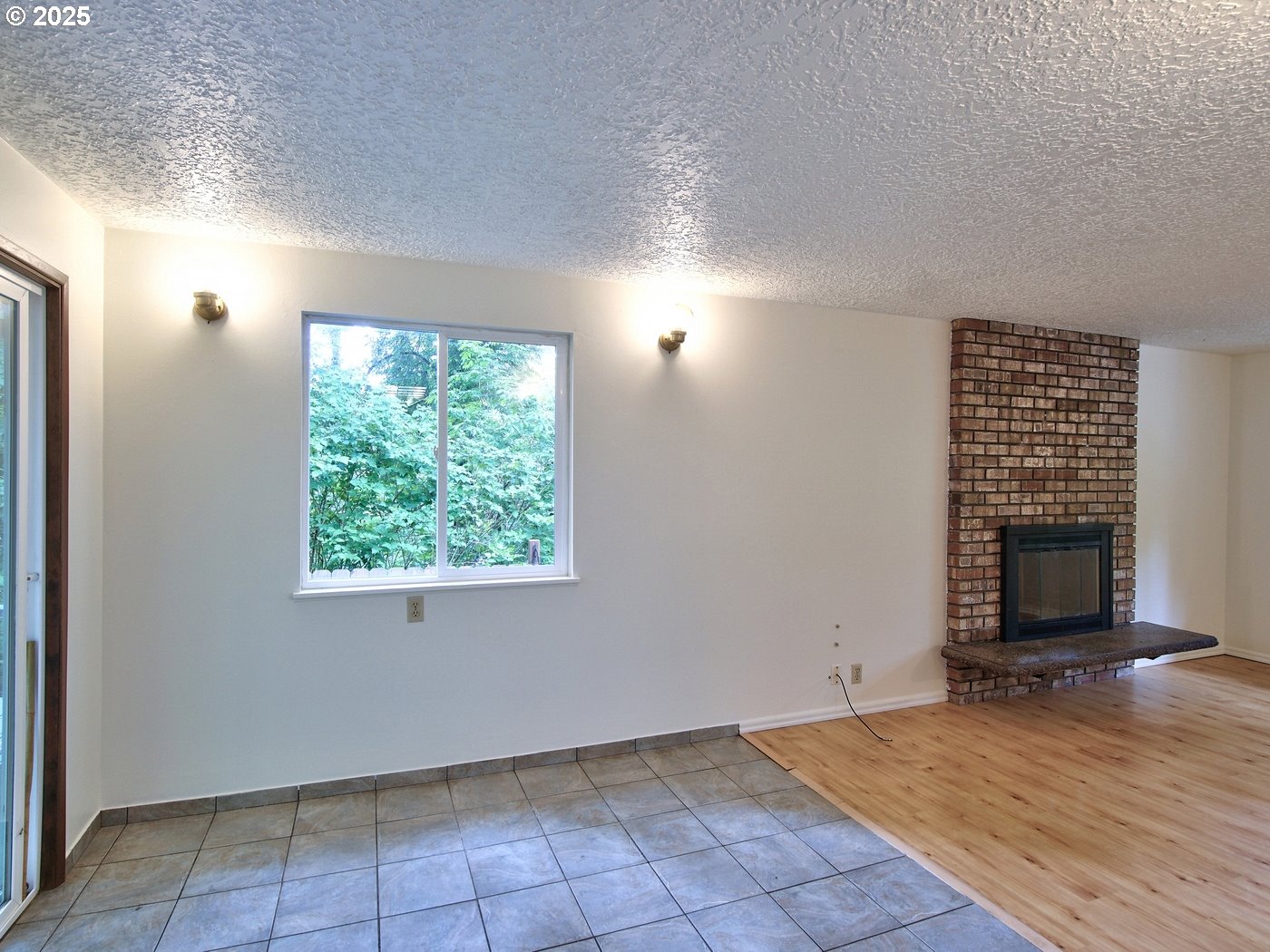 1745 Ne West Devils Lake Rd Property Photo 12