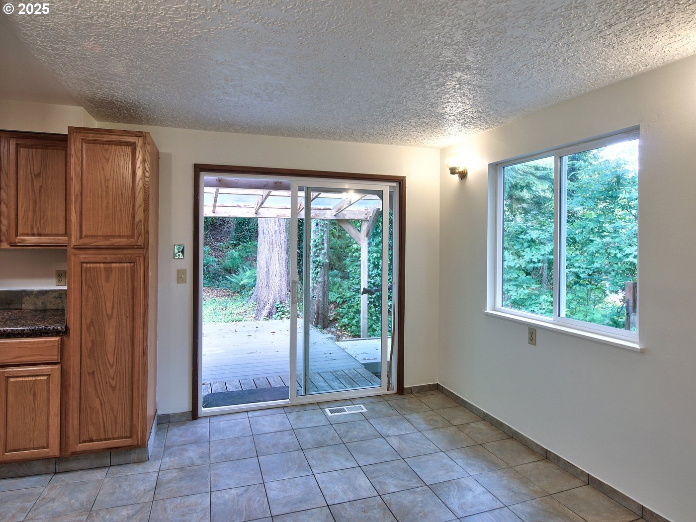 1745 Ne West Devils Lake Rd Property Photo 16
