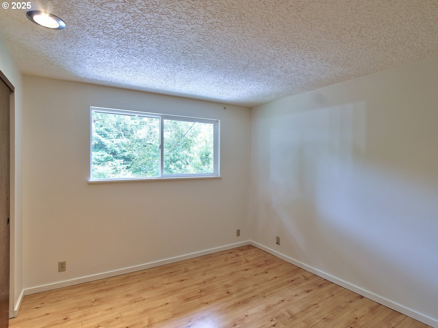 1745 Ne West Devils Lake Rd Property Photo 24