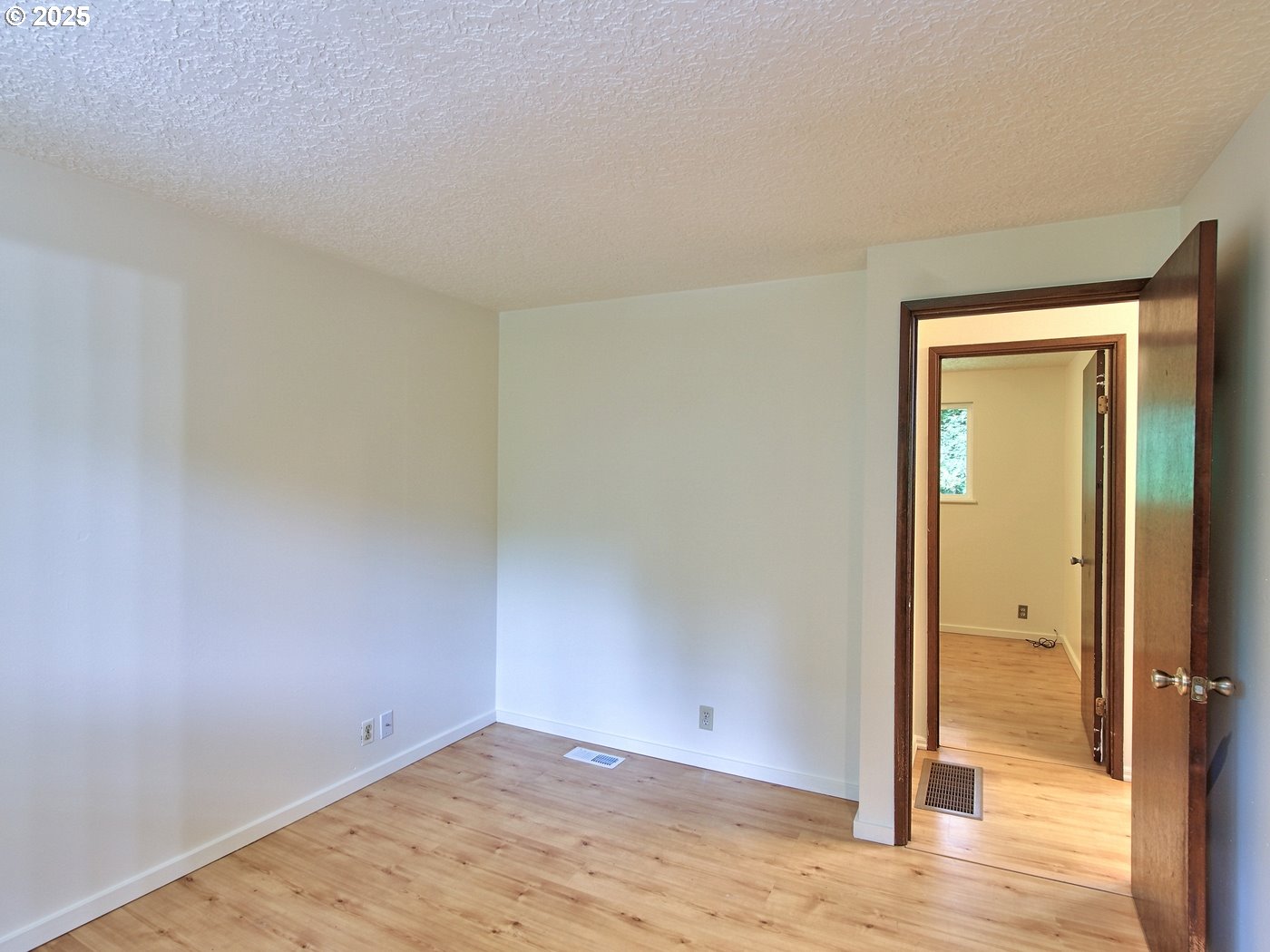 1745 Ne West Devils Lake Rd Property Photo 25