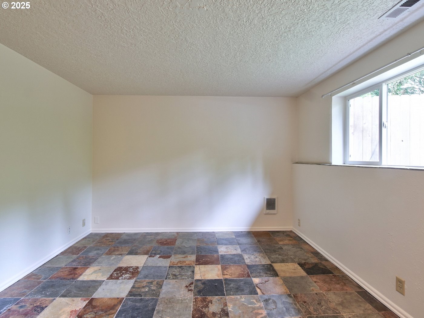 1745 Ne West Devils Lake Rd Property Photo 33