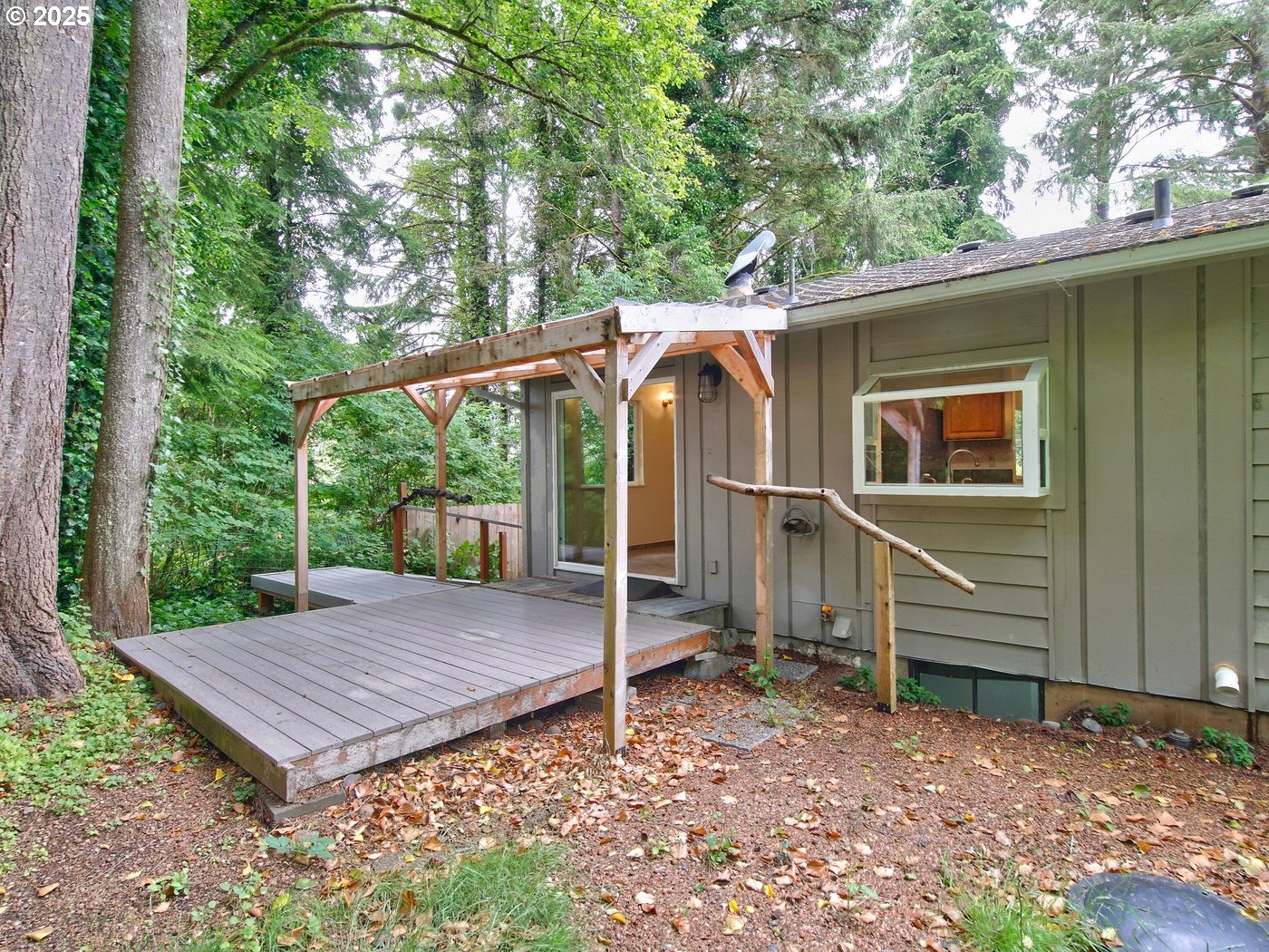 1745 Ne West Devils Lake Rd Property Photo 41