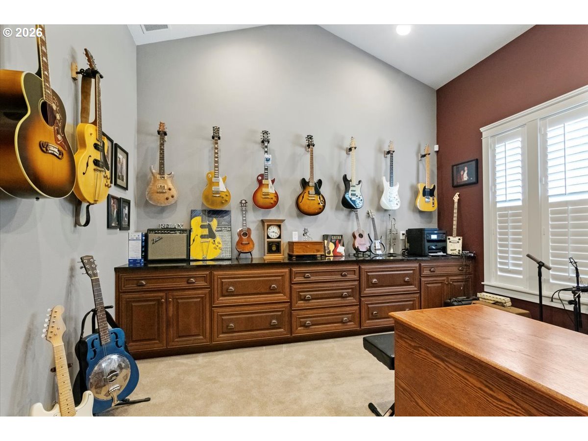 4398 Croisan Ridge Way S Property Photo 20