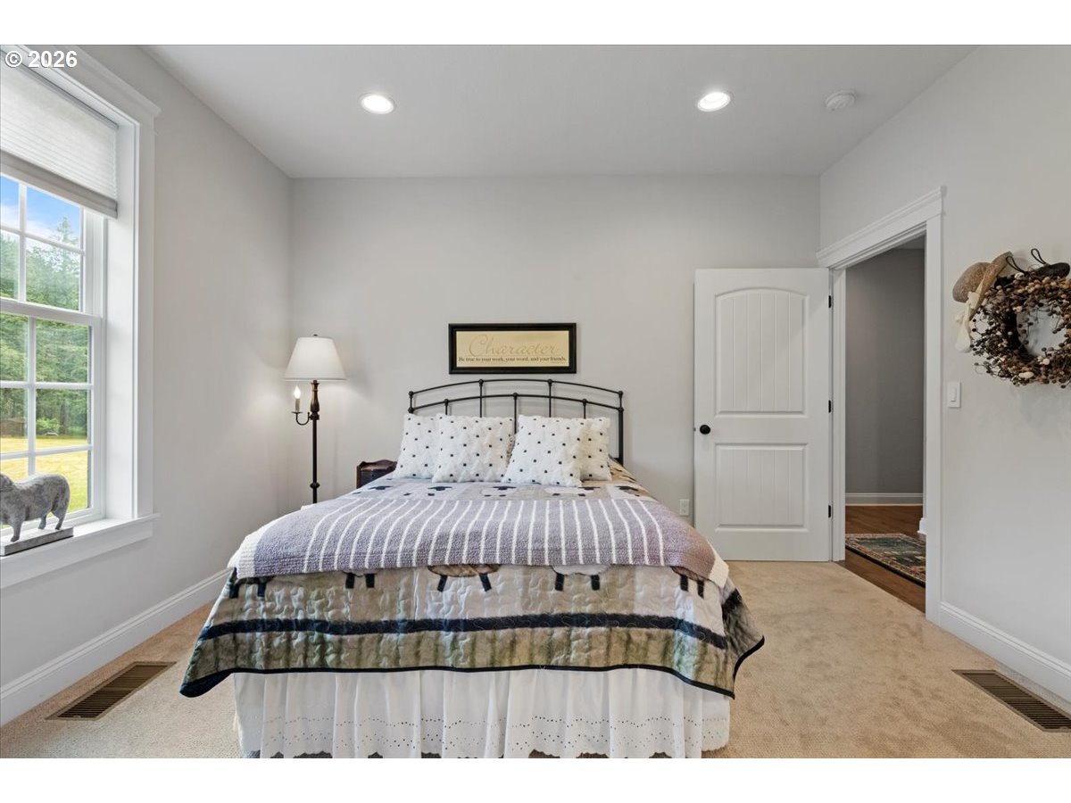 4398 Croisan Ridge Way S Property Photo 27