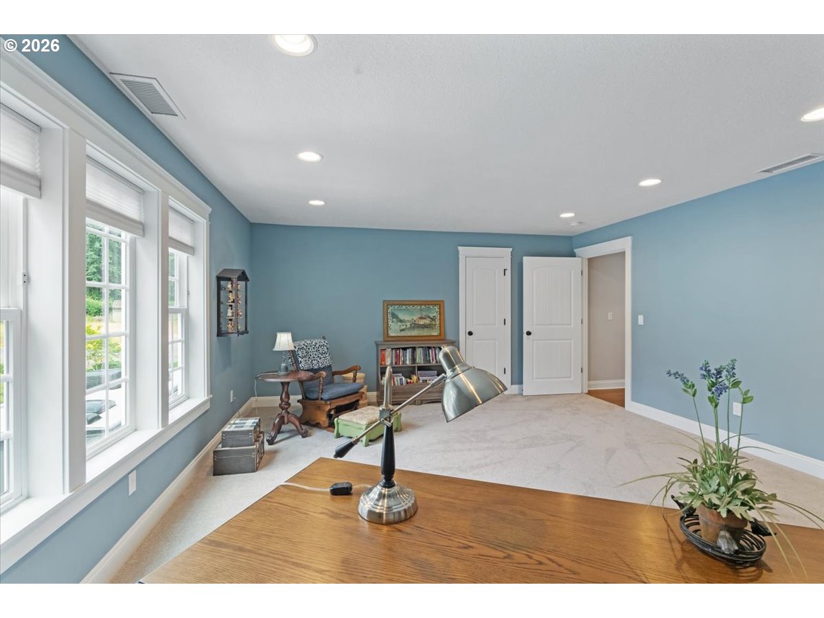 4398 Croisan Ridge Way S Property Photo 31
