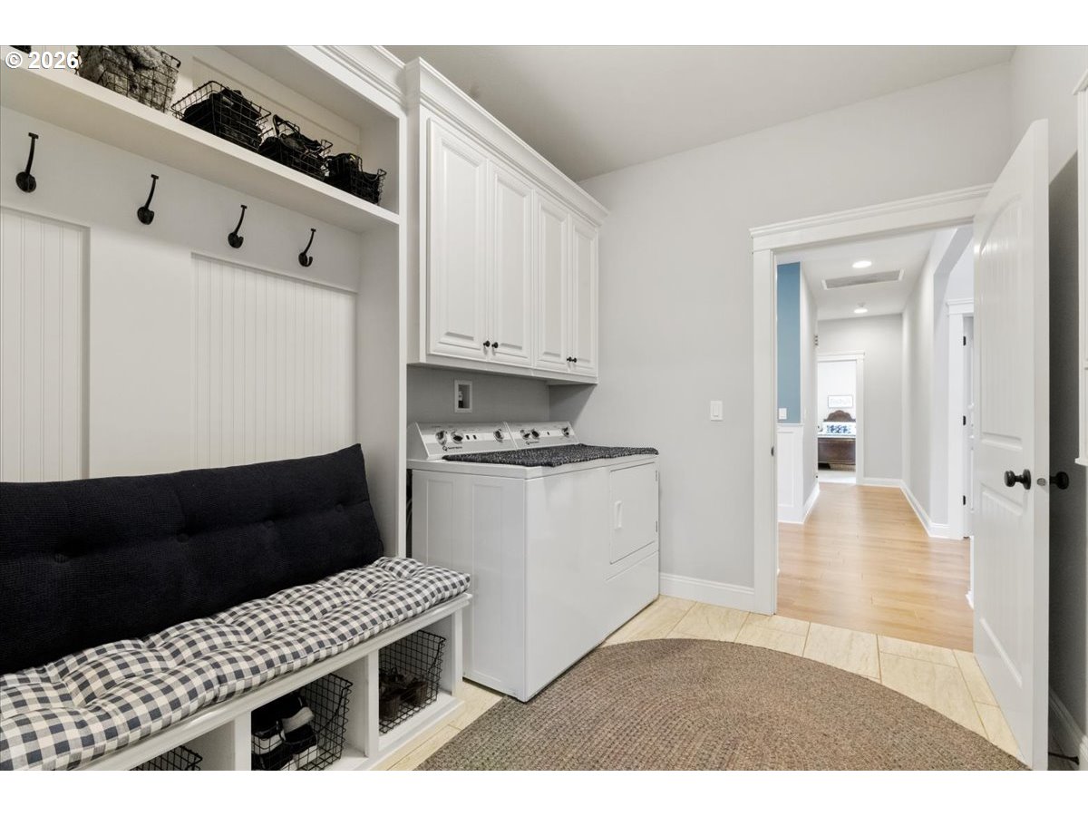 4398 Croisan Ridge Way S Property Photo 33
