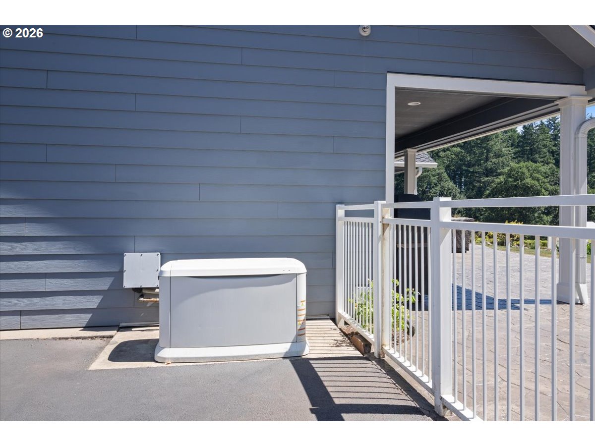 4398 Croisan Ridge Way S Property Photo 46