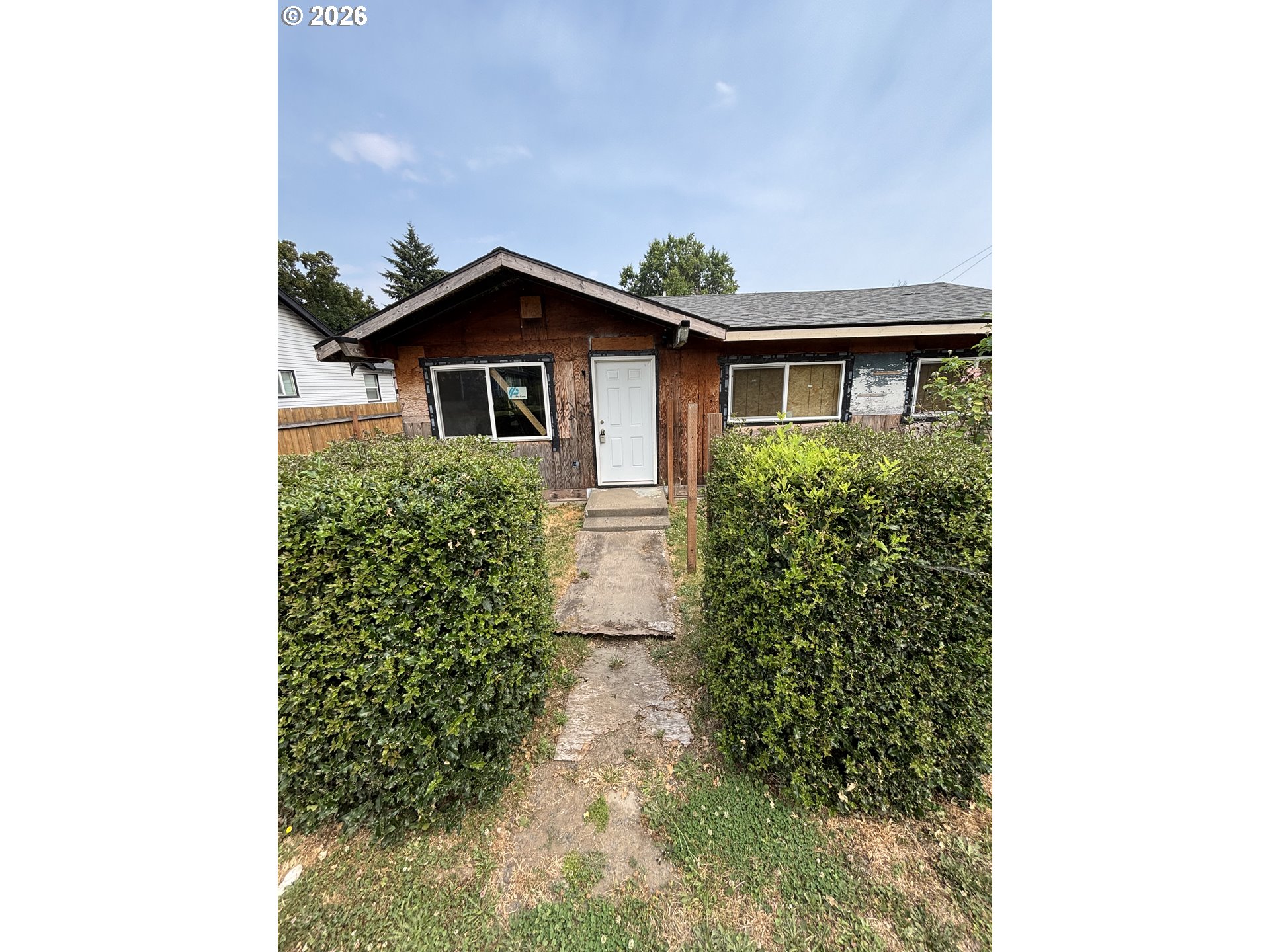 1223 N Terry St Property Photo 2