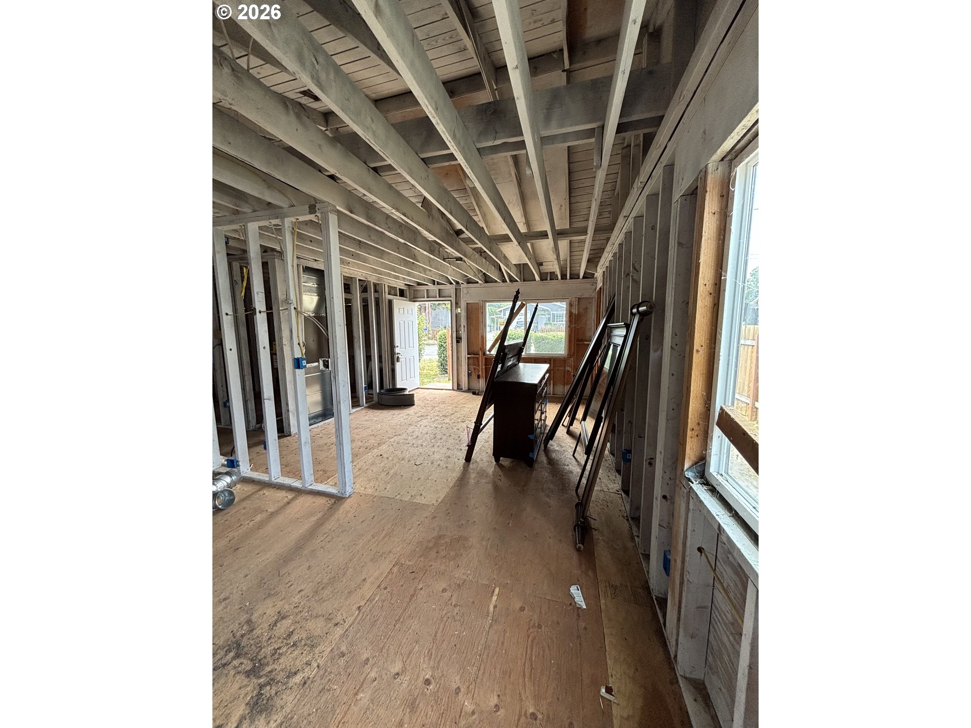1223 N Terry St Property Photo 3