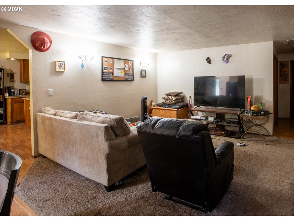 32781 E Pearl St Property Photo 3
