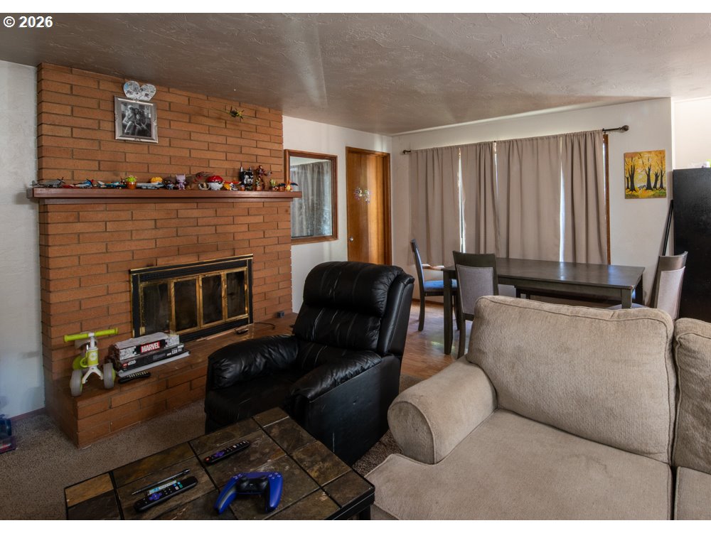 32781 E Pearl St Property Photo 4