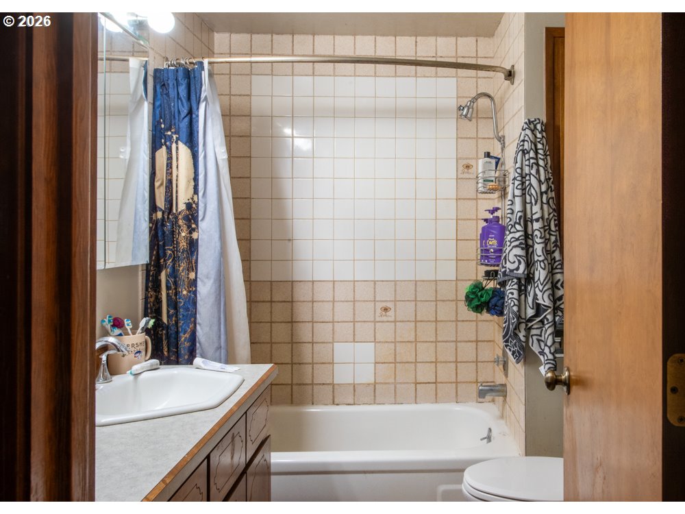 32781 E Pearl St Property Photo 11