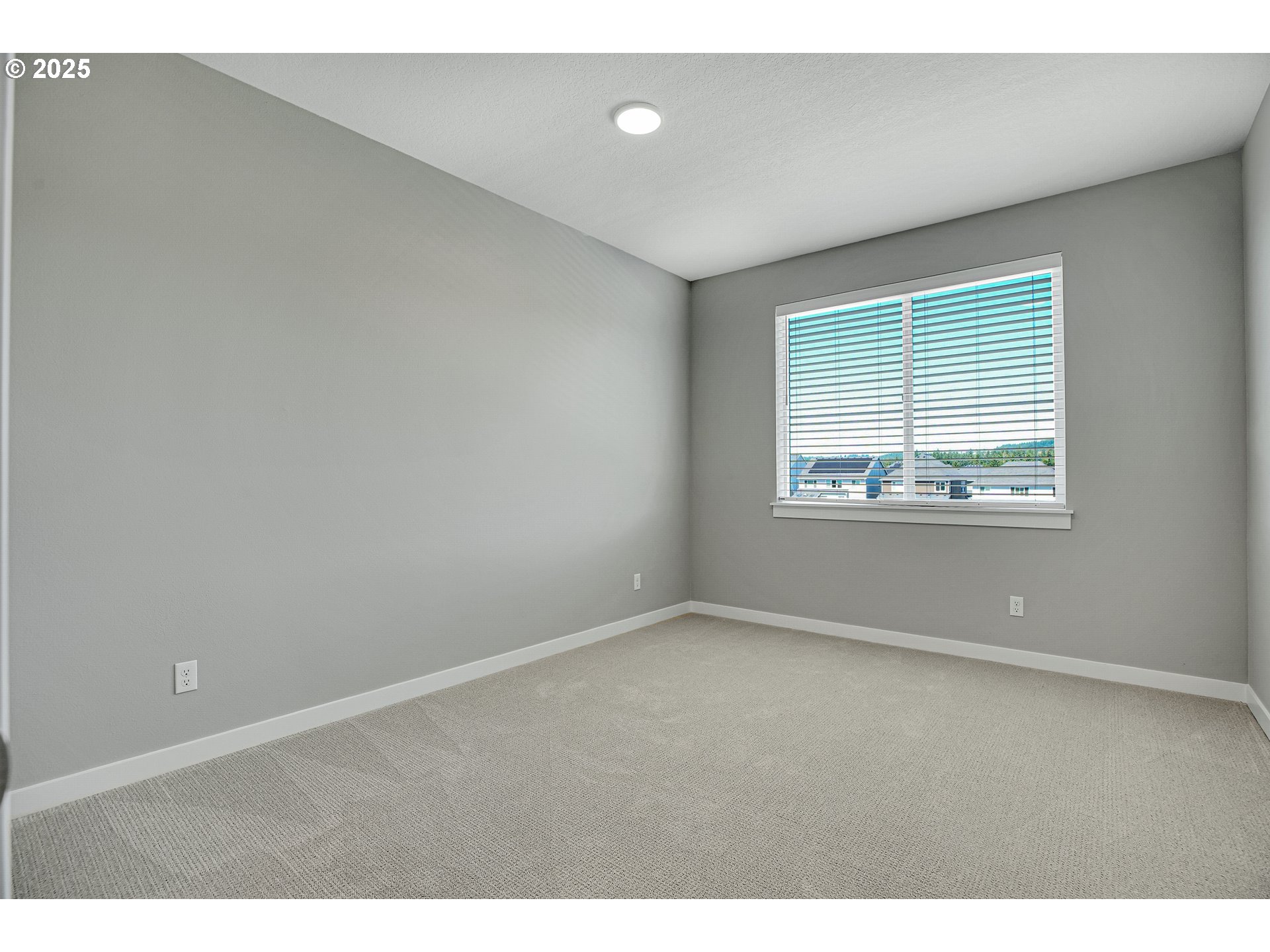 16473 Nw Liberty St Property Photo 18