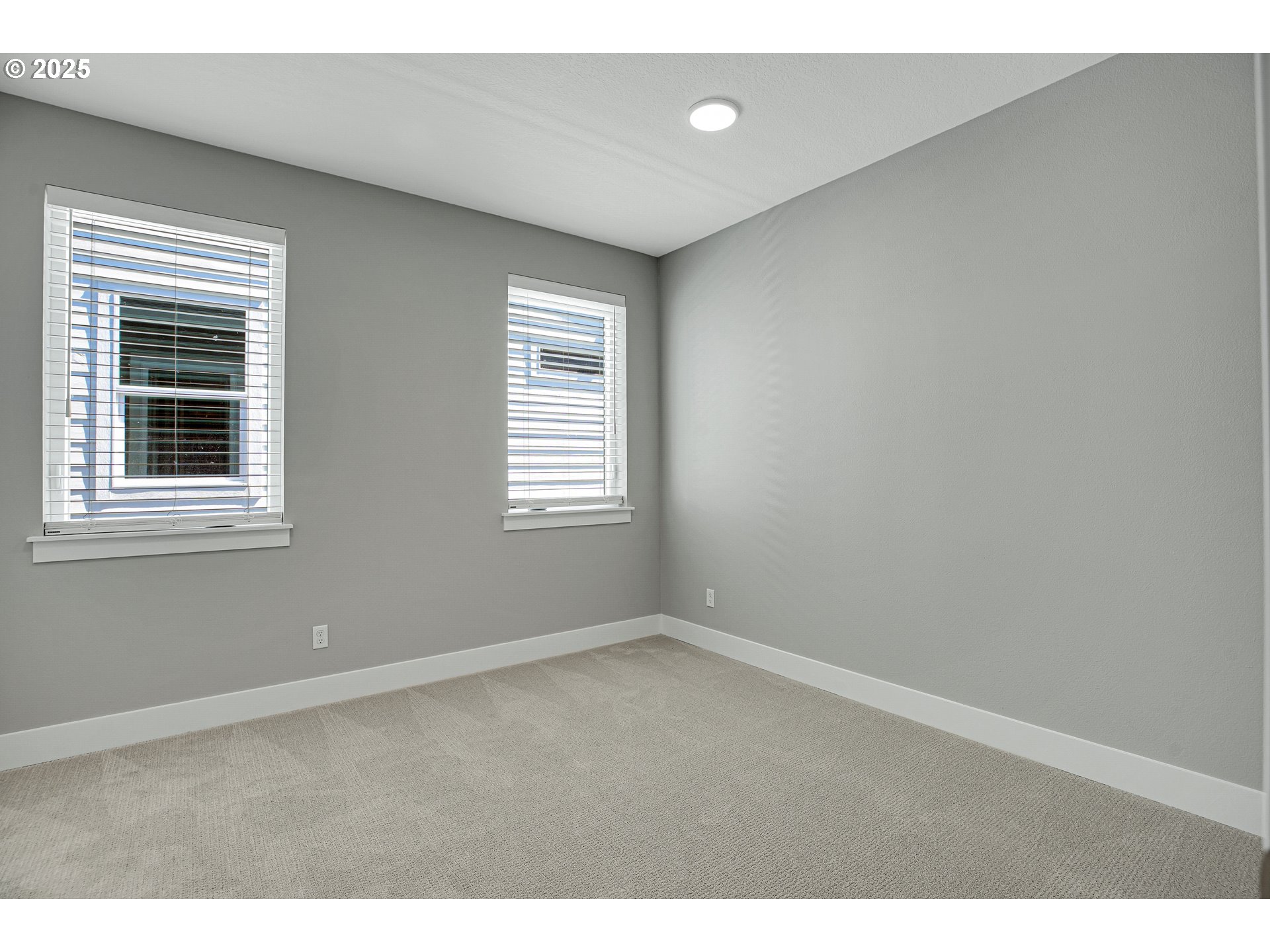 16473 Nw Liberty St Property Photo 37
