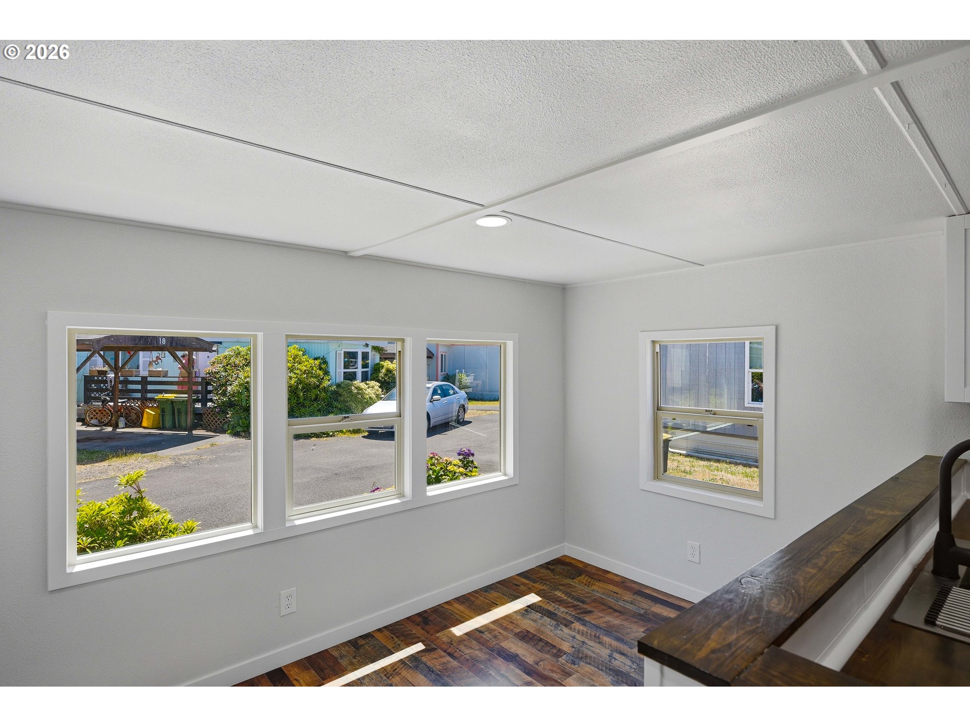87735 Highway 101 28 Property Photo 11
